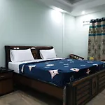 Hotel The Ganga Castle