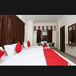Hotel Shiva Palace - Near Railway Station