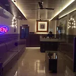 Hotel Happy Stay