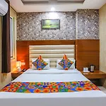 Fabhotel Frolic