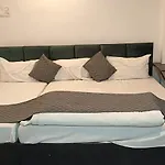 Hotel India