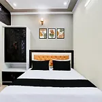 Spot On Hotel Luxury