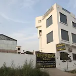 Riverview Resort