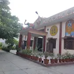 Parmarth Gyan Mandir By Pandit Ji Stay