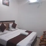 Hotel Anand
