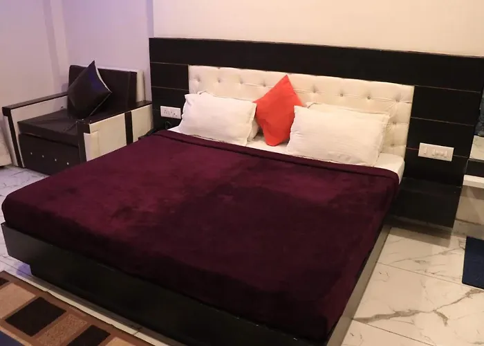 Hotel Raghuveer Residency