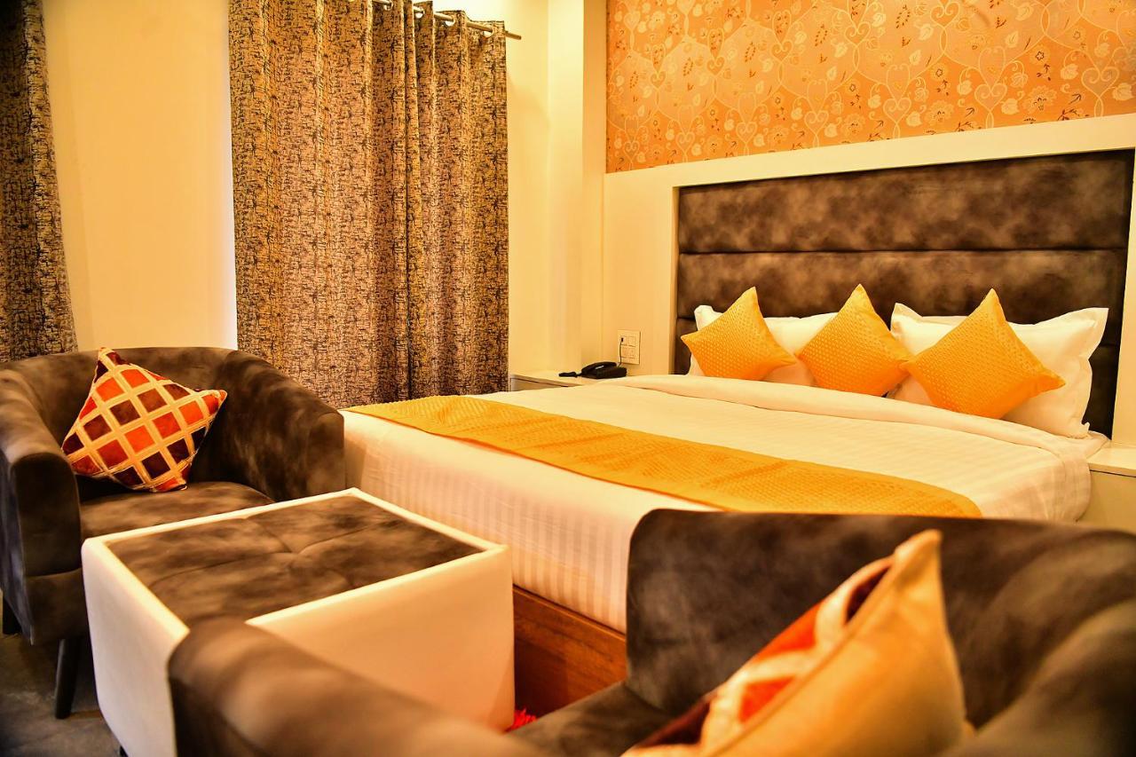 Fabhotel Elgrovia Hotel 3*