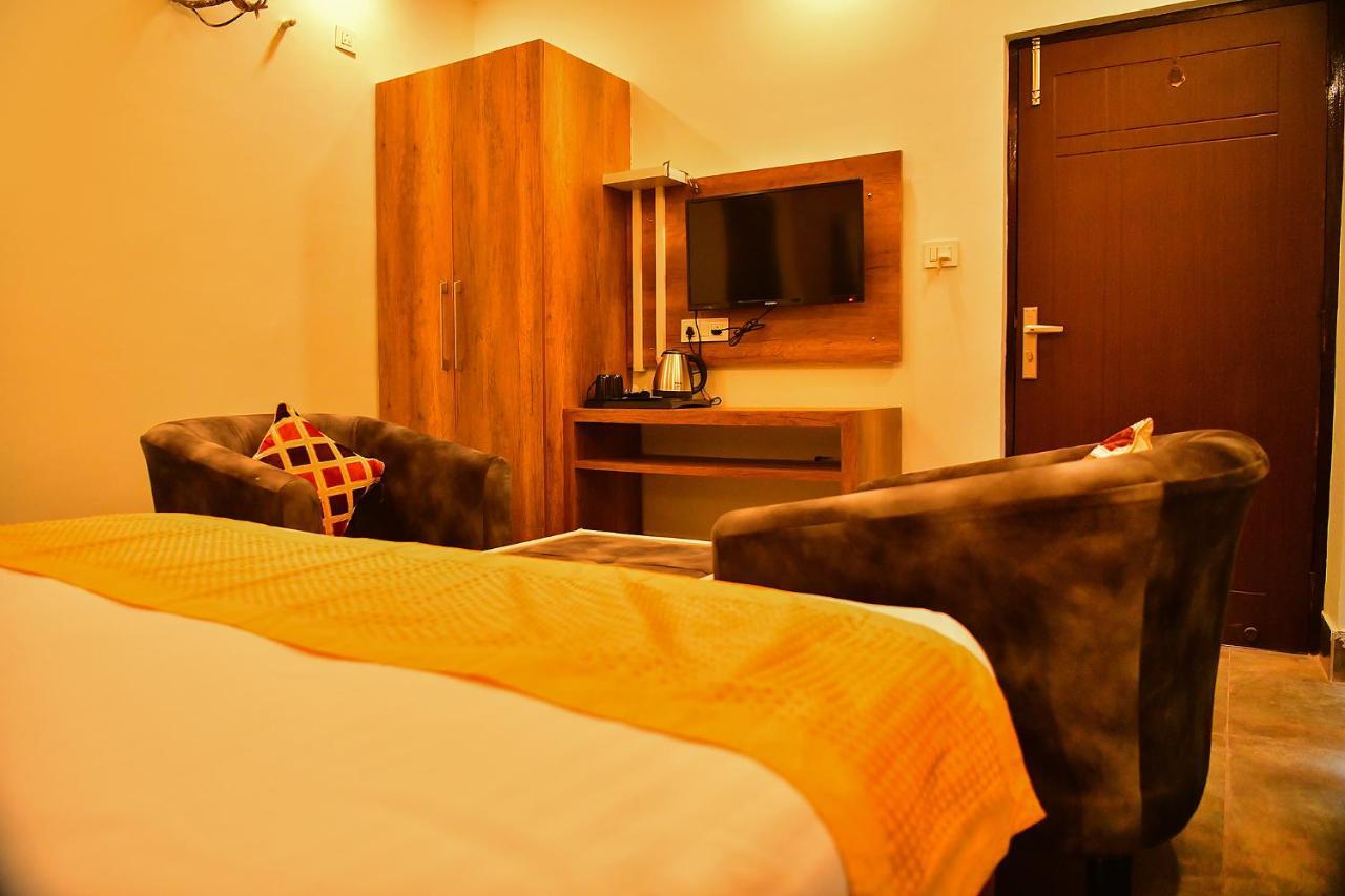 Fabhotel Elgrovia Hotel 3*