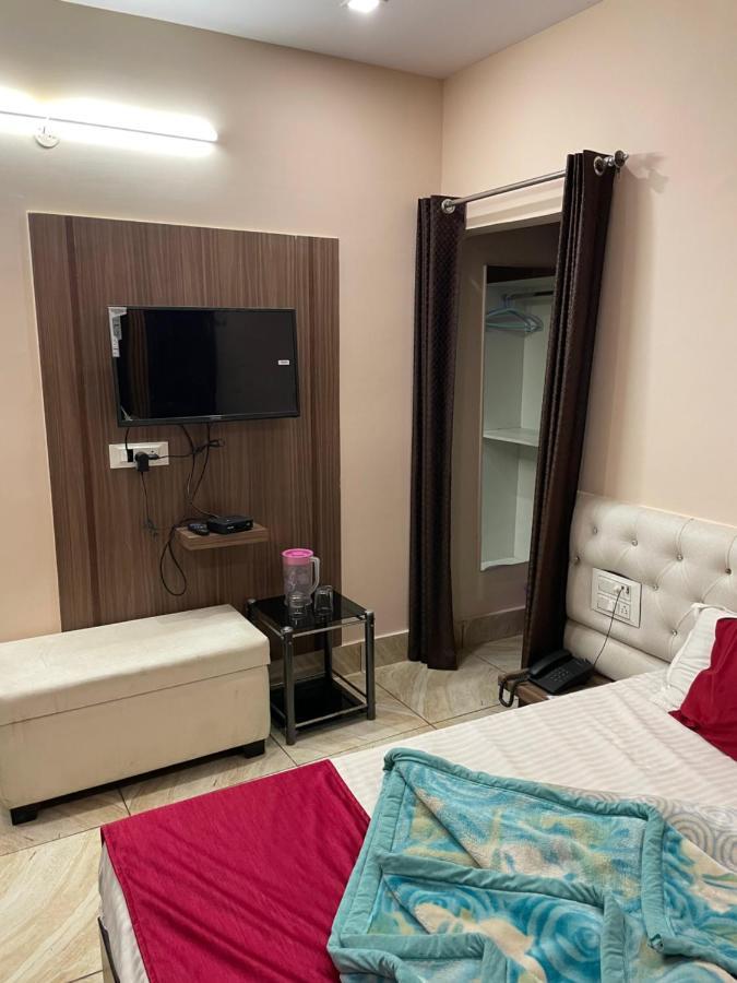Vinayak Hotel