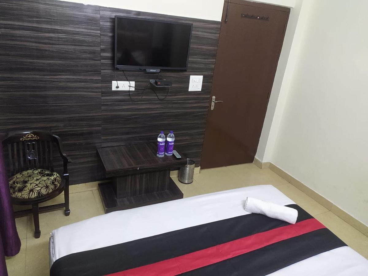 Hotel Staygo Near Railway Station Haridwar