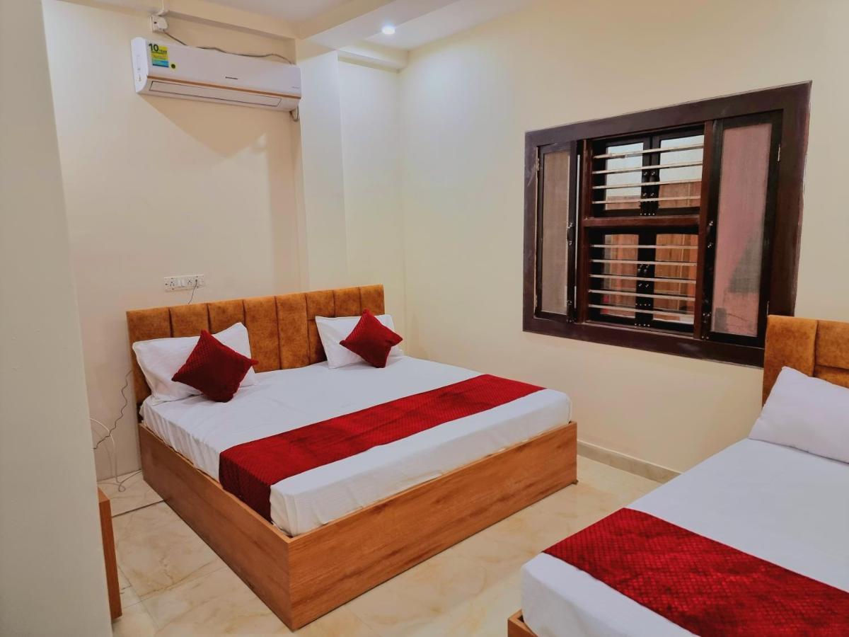 Guest house Raj - Near Railway Station 4*