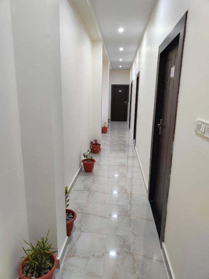 Raj - Near Railway Station 4*