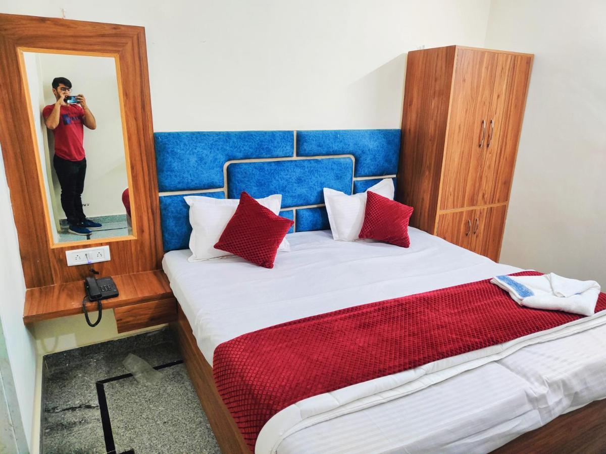 Guest house Raj - Near Railway Station