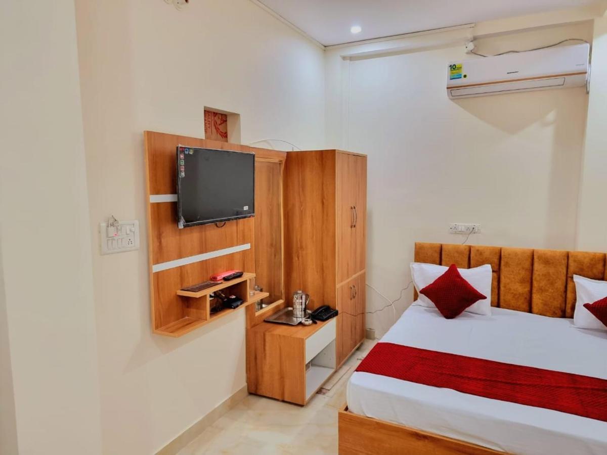 Raj - Near Railway Station Haridwar