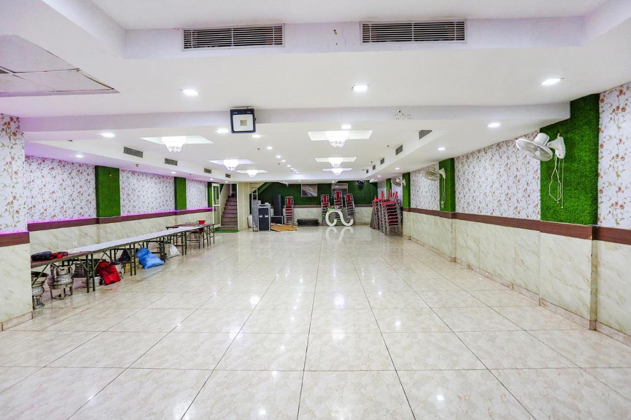 Fabhotel Frolic Hotel 3*