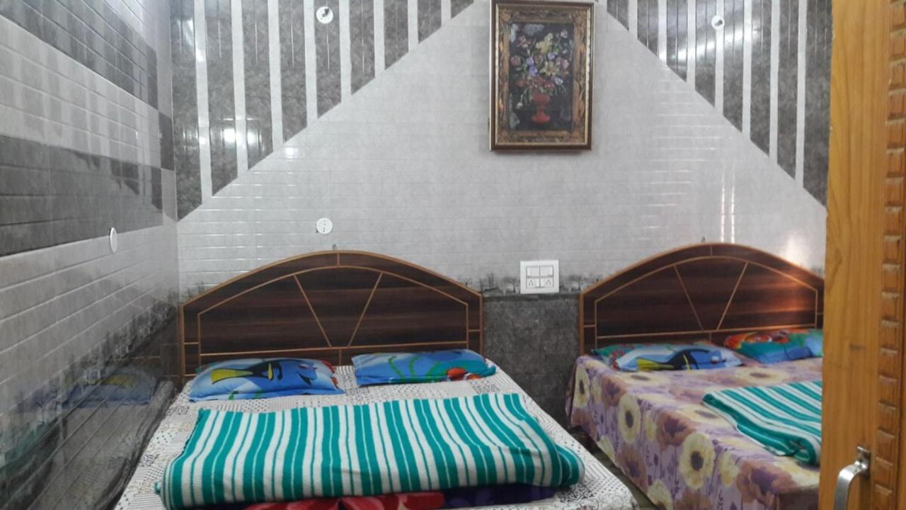 Goroomgo Sai Kripa Opposite Railway Station - Excellent Service