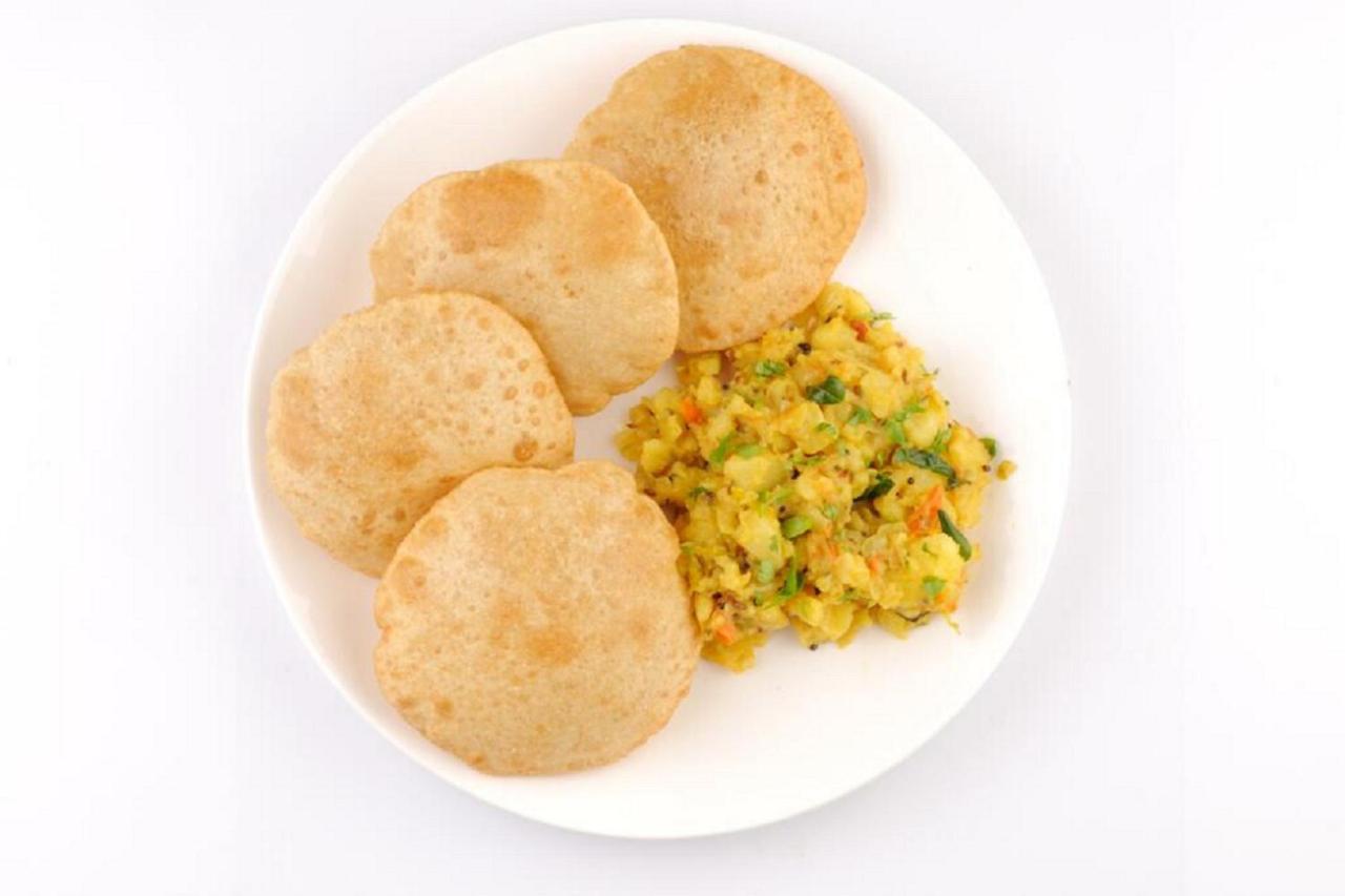 Goroomgo Sai Kripa Opposite Railway Station - Excellent Service Hotel Haridwar