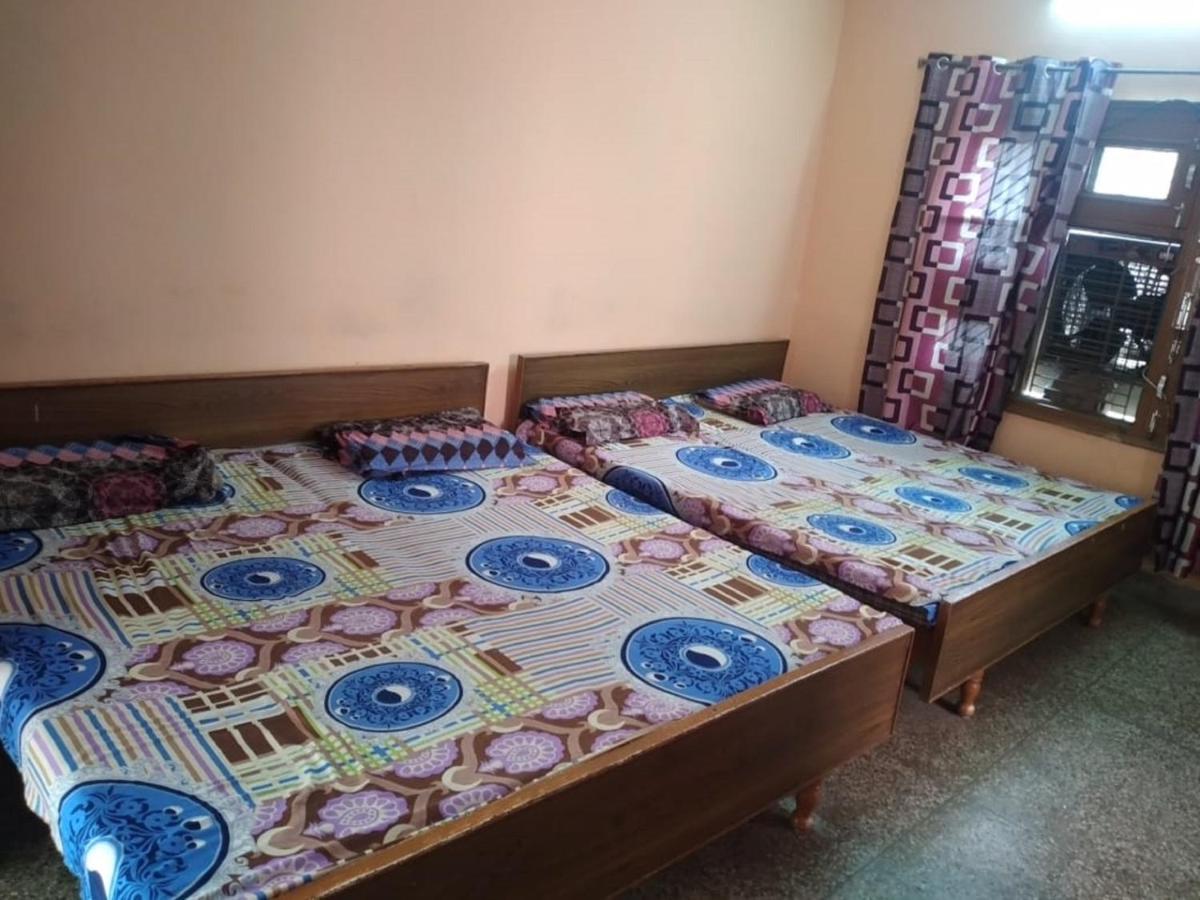 Goroomgo Gayatri Near Railway Station Hotel 2*