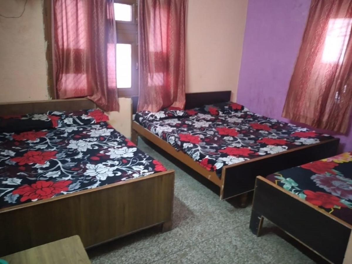 Goroomgo Gayatri Near Railway Station Haridwar