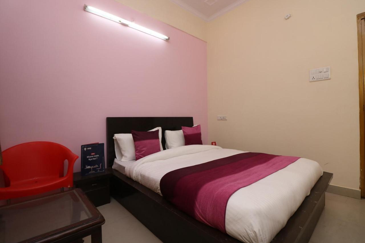 Hotel Oyo Blue Empire