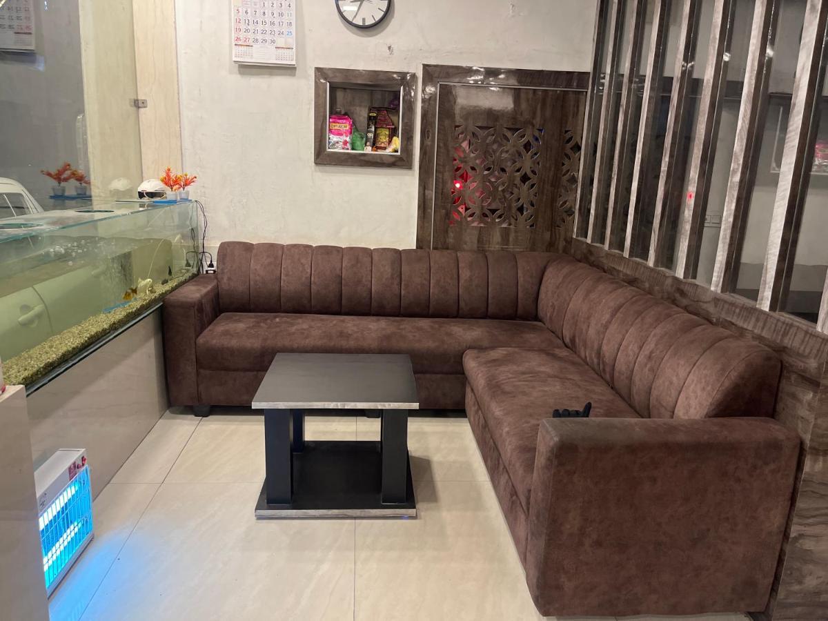 Hotel Divine Ganga *