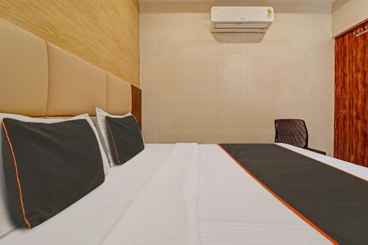 Hotel Collection O Trimurti 3*