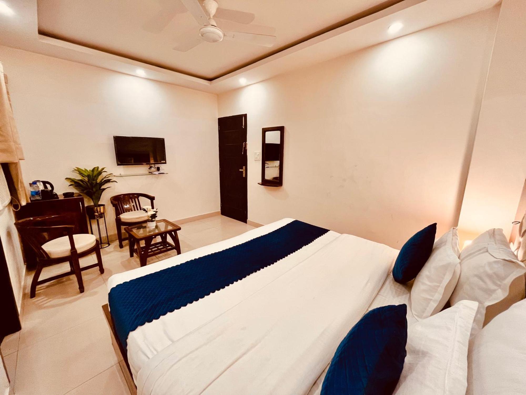 The Pacific Grand Hotel 4*