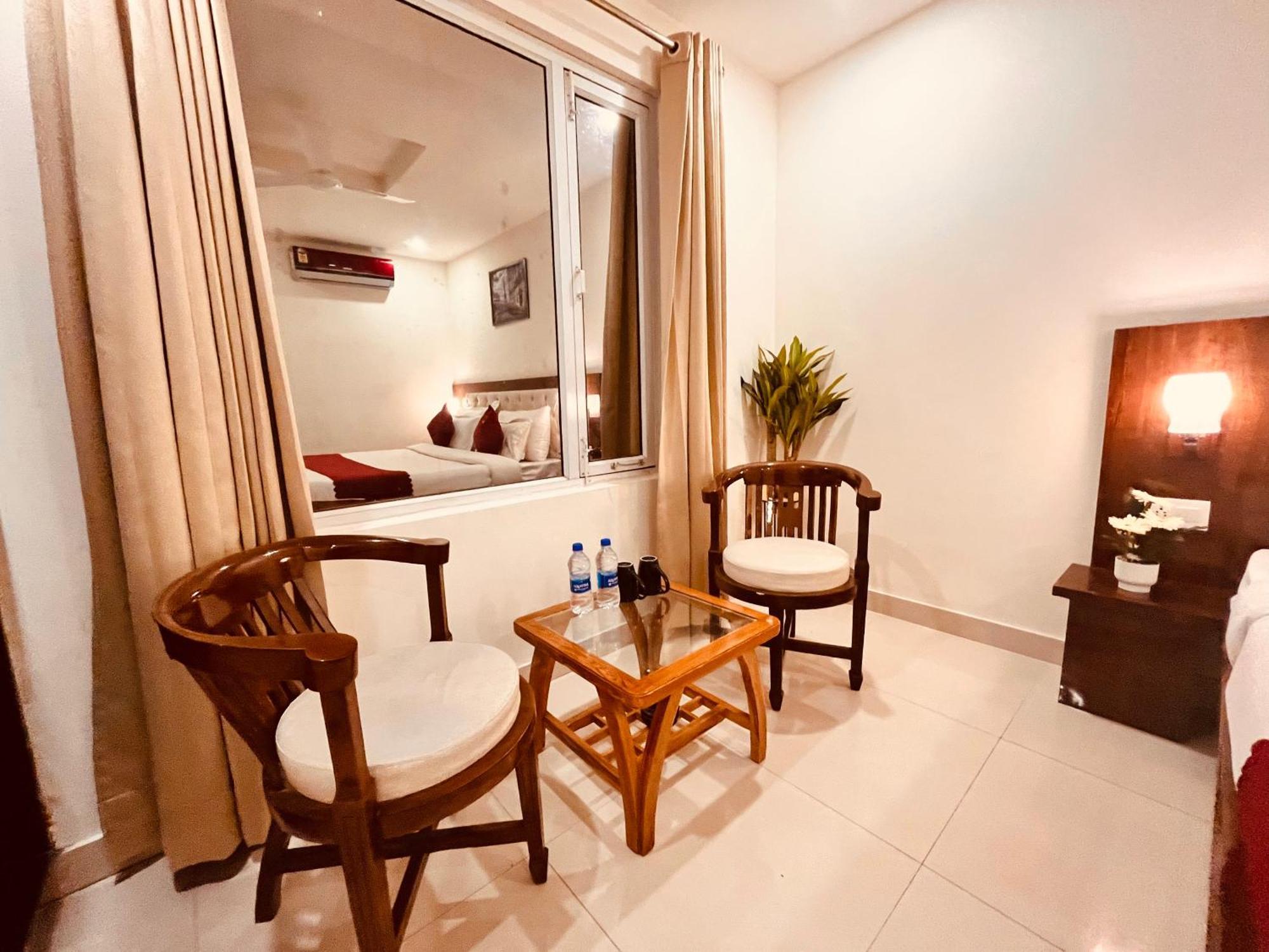 The Pacific Grand Hotel 4*