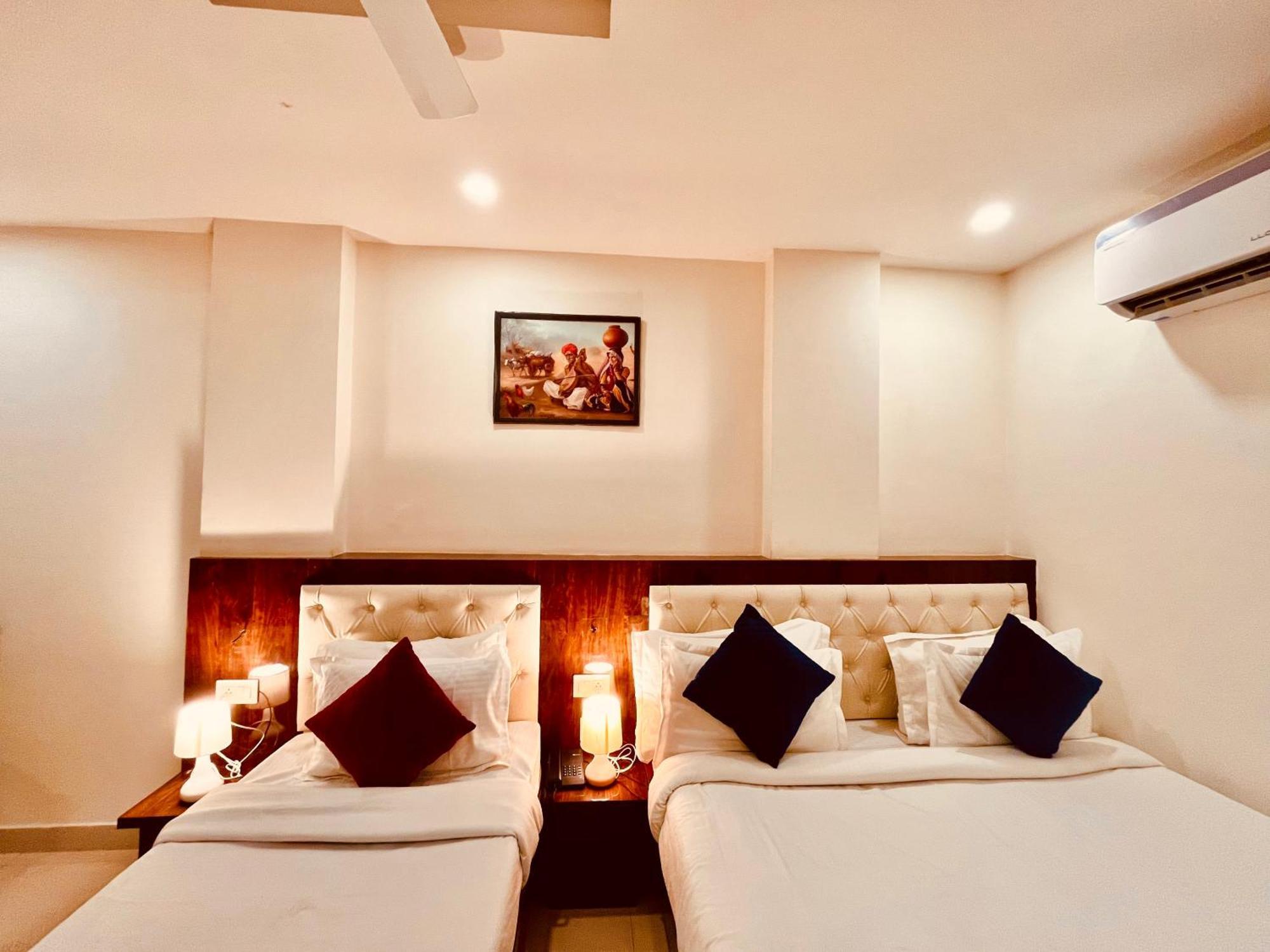 Hotel The Pacific Grand 4*