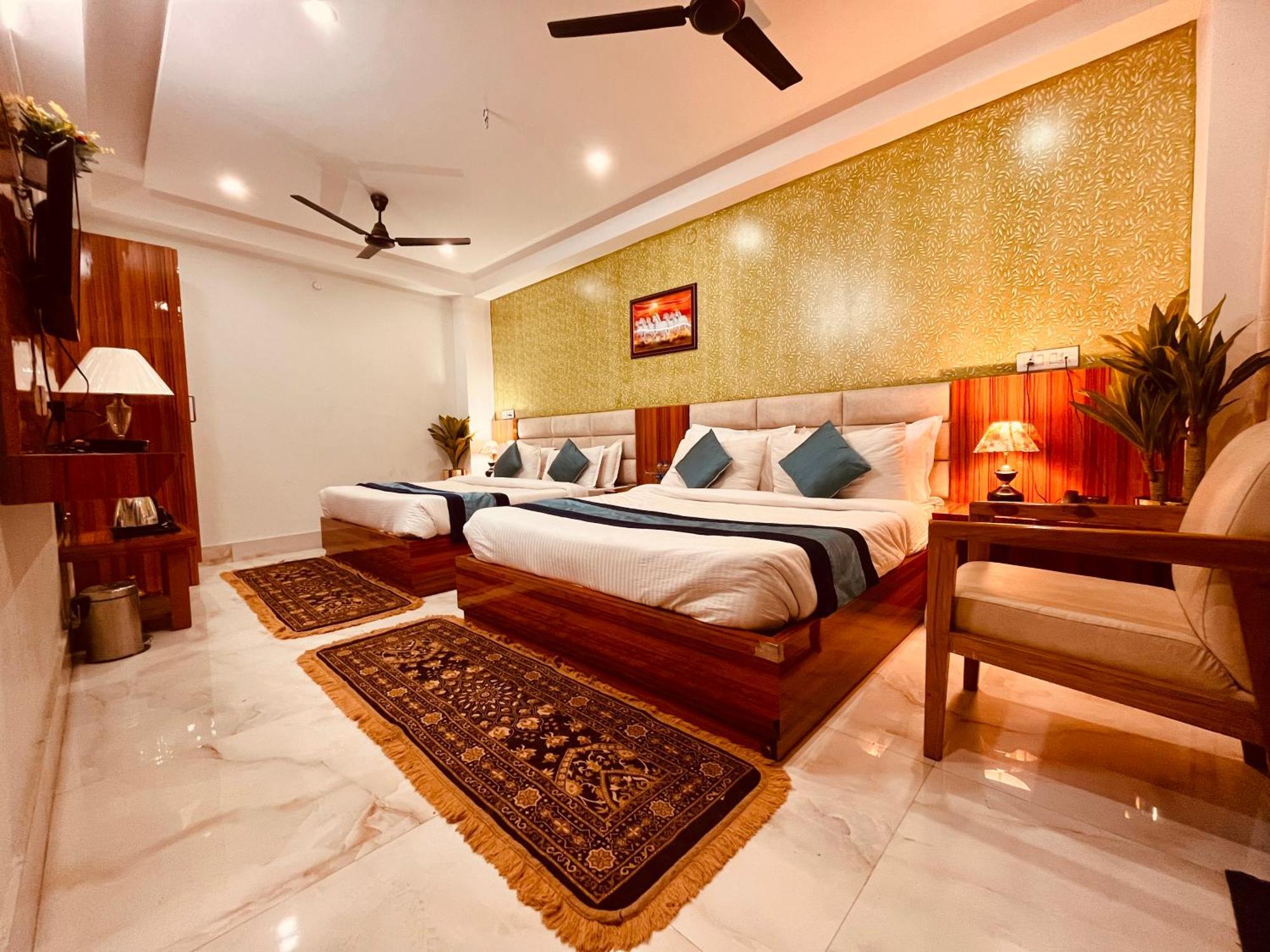 Sitara & - A Lavish & Luxury Hotel