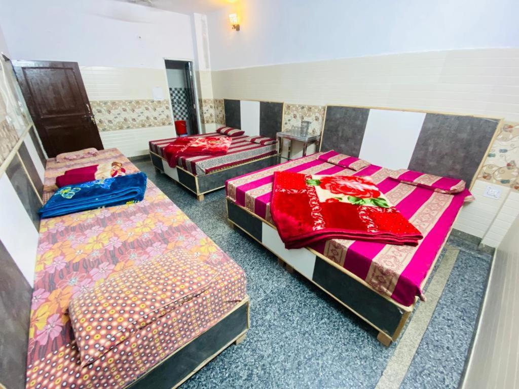 Hari Ganga - Near By Railway Station