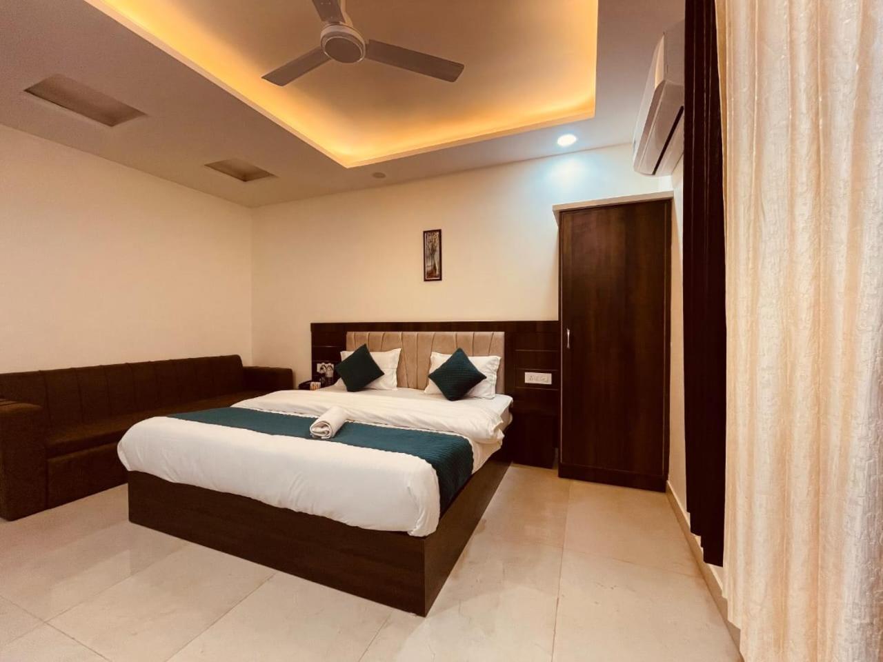 The Divine Ganga - Hot Selling In Hotel Haridwar
