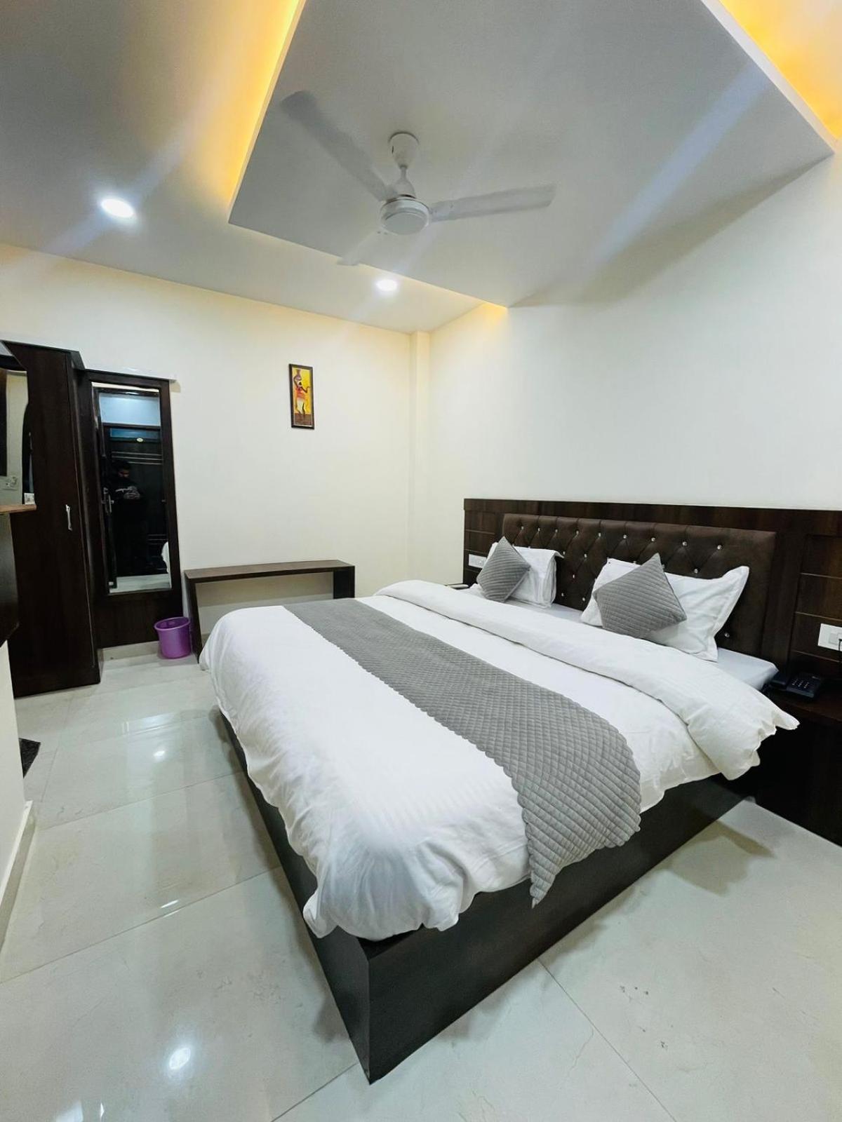 Divine Ganga - Serenity & Comfort In The Heart Of * Haridwar
