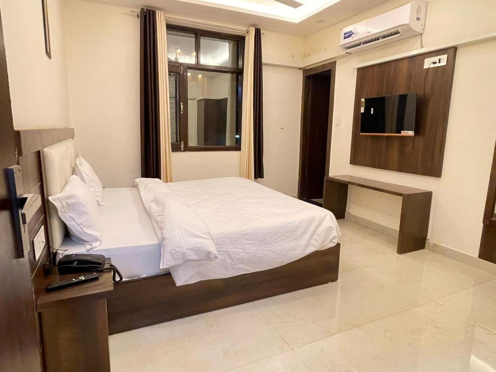 Divine Ganga - Serenity & Comfort In The Heart Of