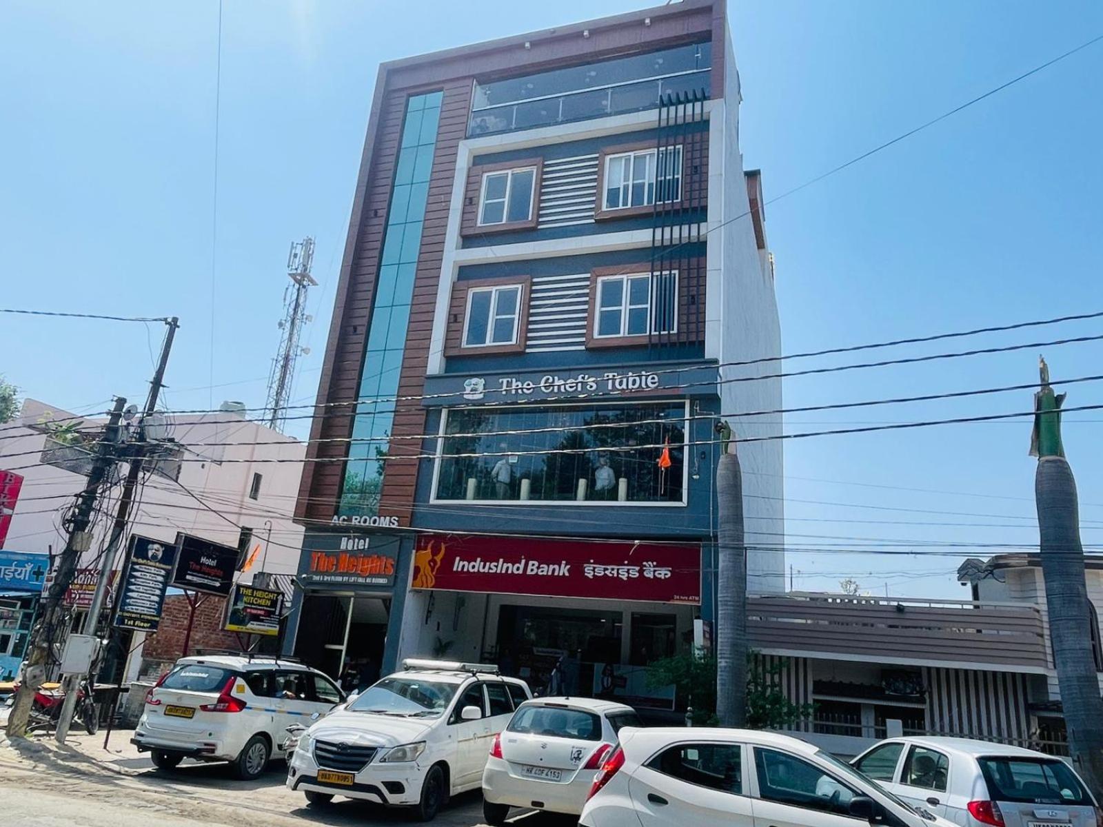 Hotel The Heights