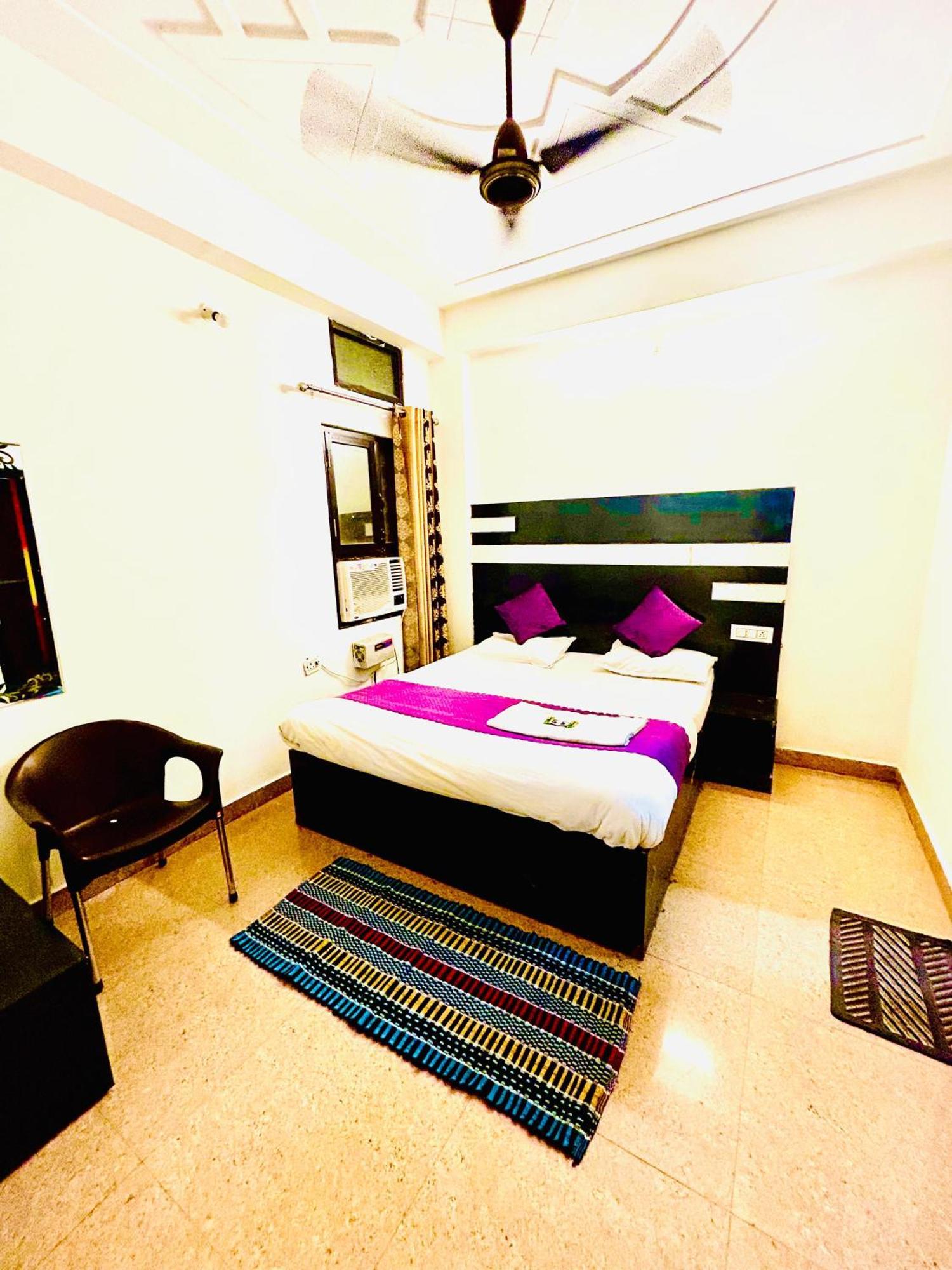 Relax Near Railway Station And Ganga Ghat Haridwar