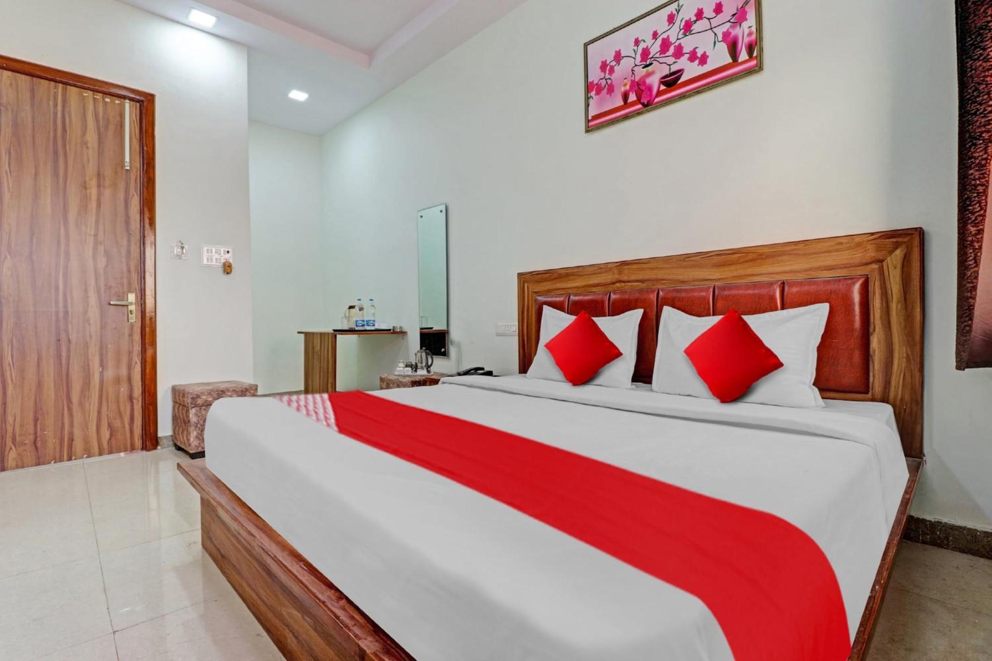 O Four S Hotel Haridwar