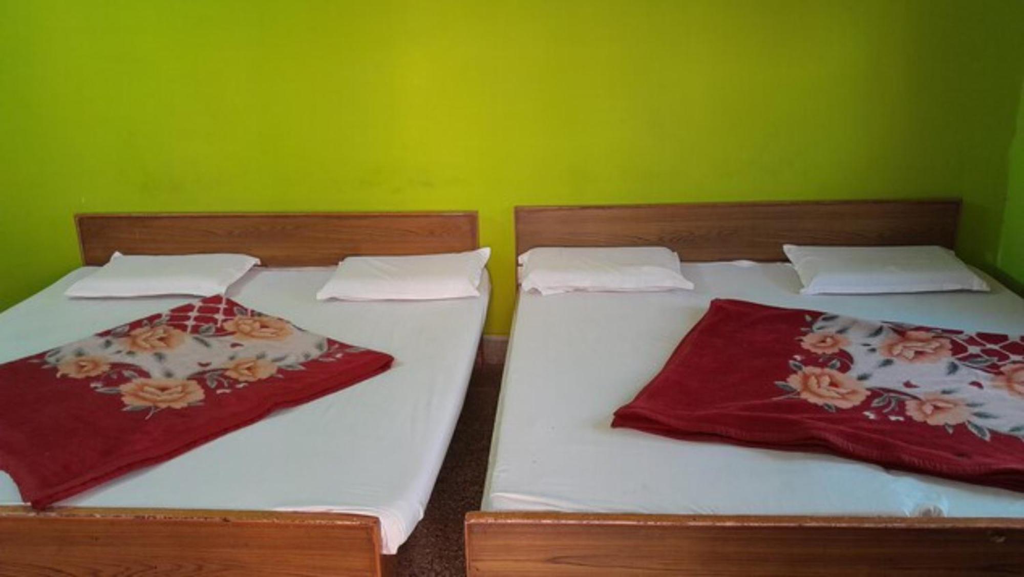 Gayatri Near Railway Station - Ganga Ghat - Best In Hotel Haridwar