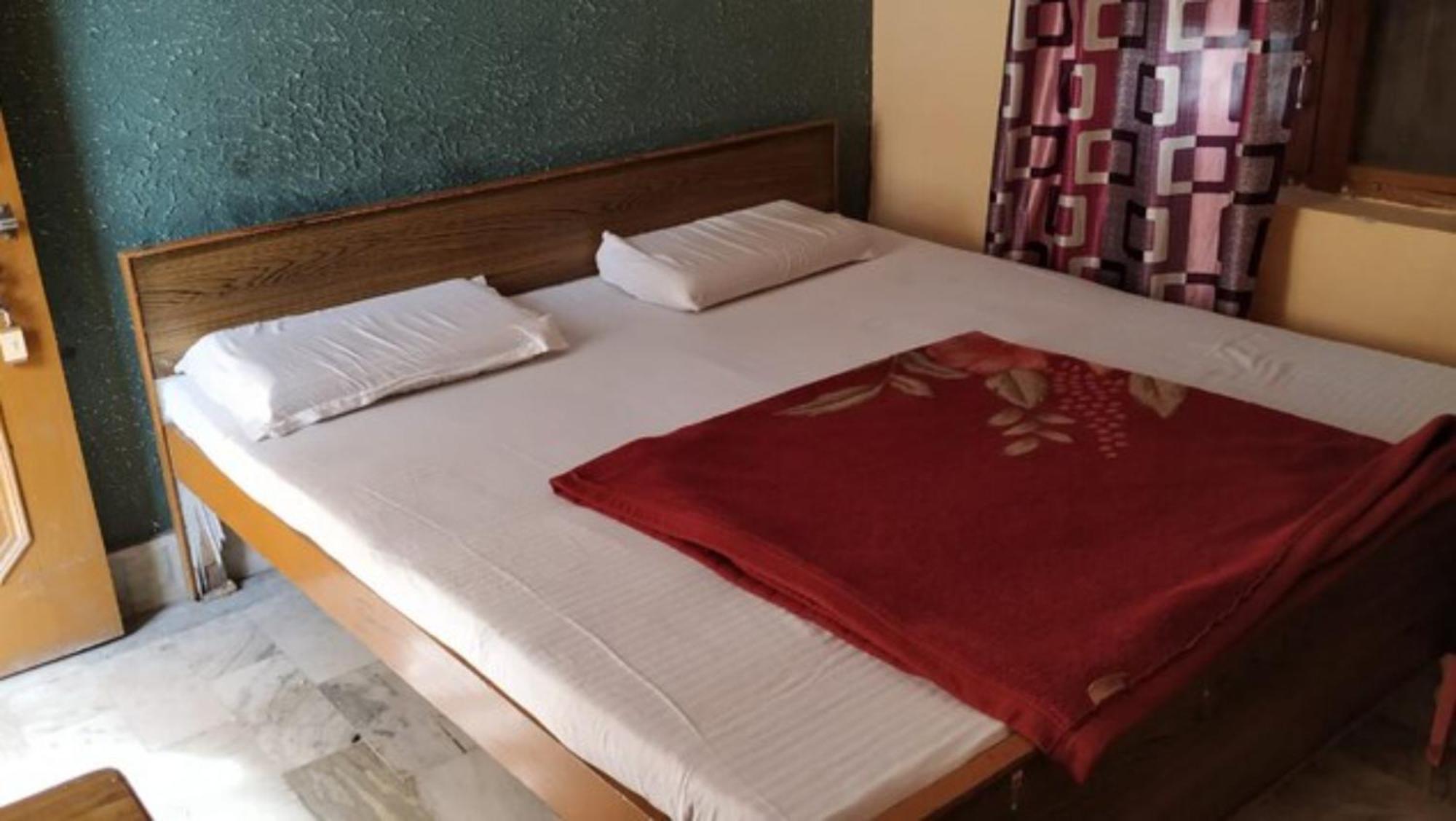 Gayatri Near Railway Station - Ganga Ghat - Best In Hotel Haridwar