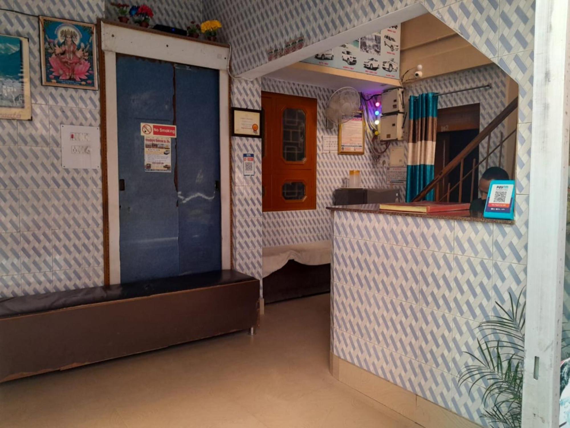 Hotel Gayatri Near Railway Station - Ganga Ghat - Best In Haridwar