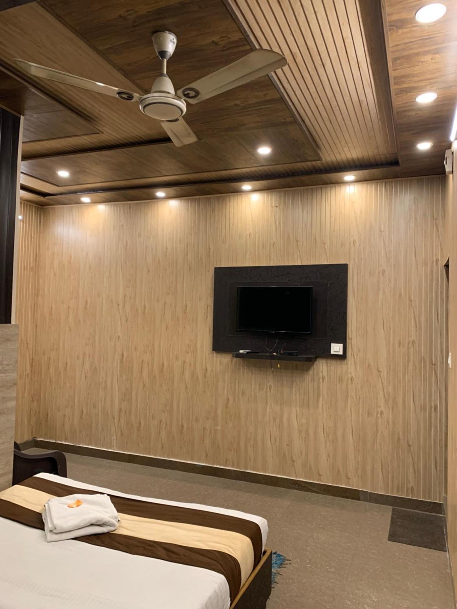 Pardesi,har Ki Pauri Road Hotel 2*