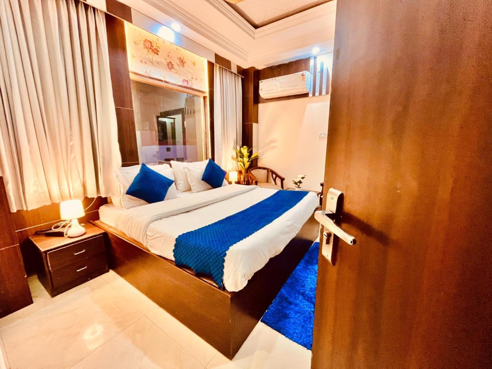 The Rama #luxury Ac #prime Location #parking #top Rated #most Awarded #property Of The Year Hotel Haridwar