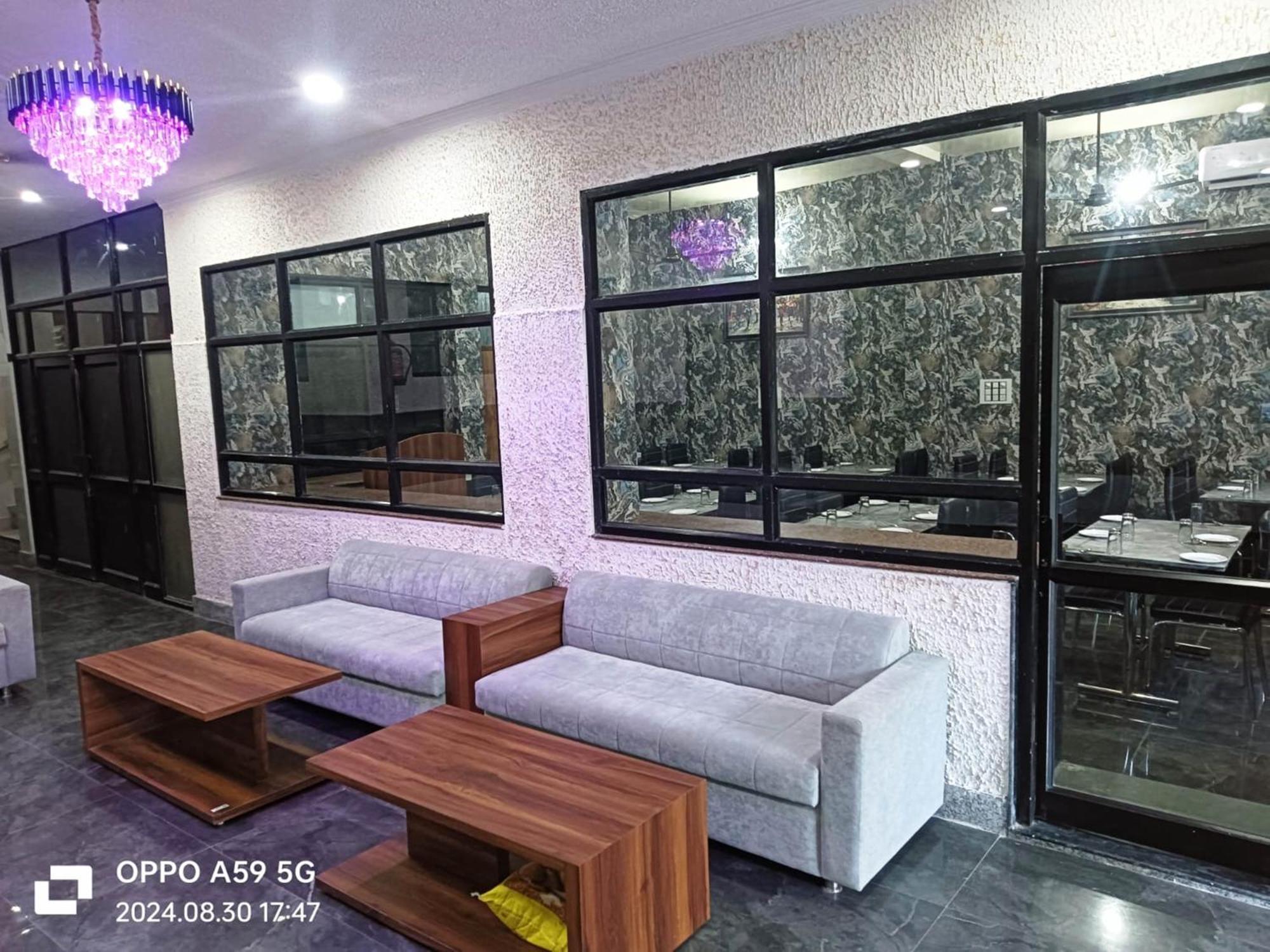 Shrigo Pushpa Residency Hotel