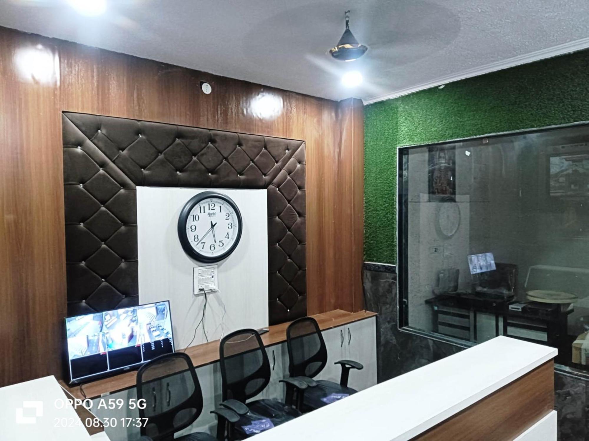 Shrigo Pushpa Residency Hotel