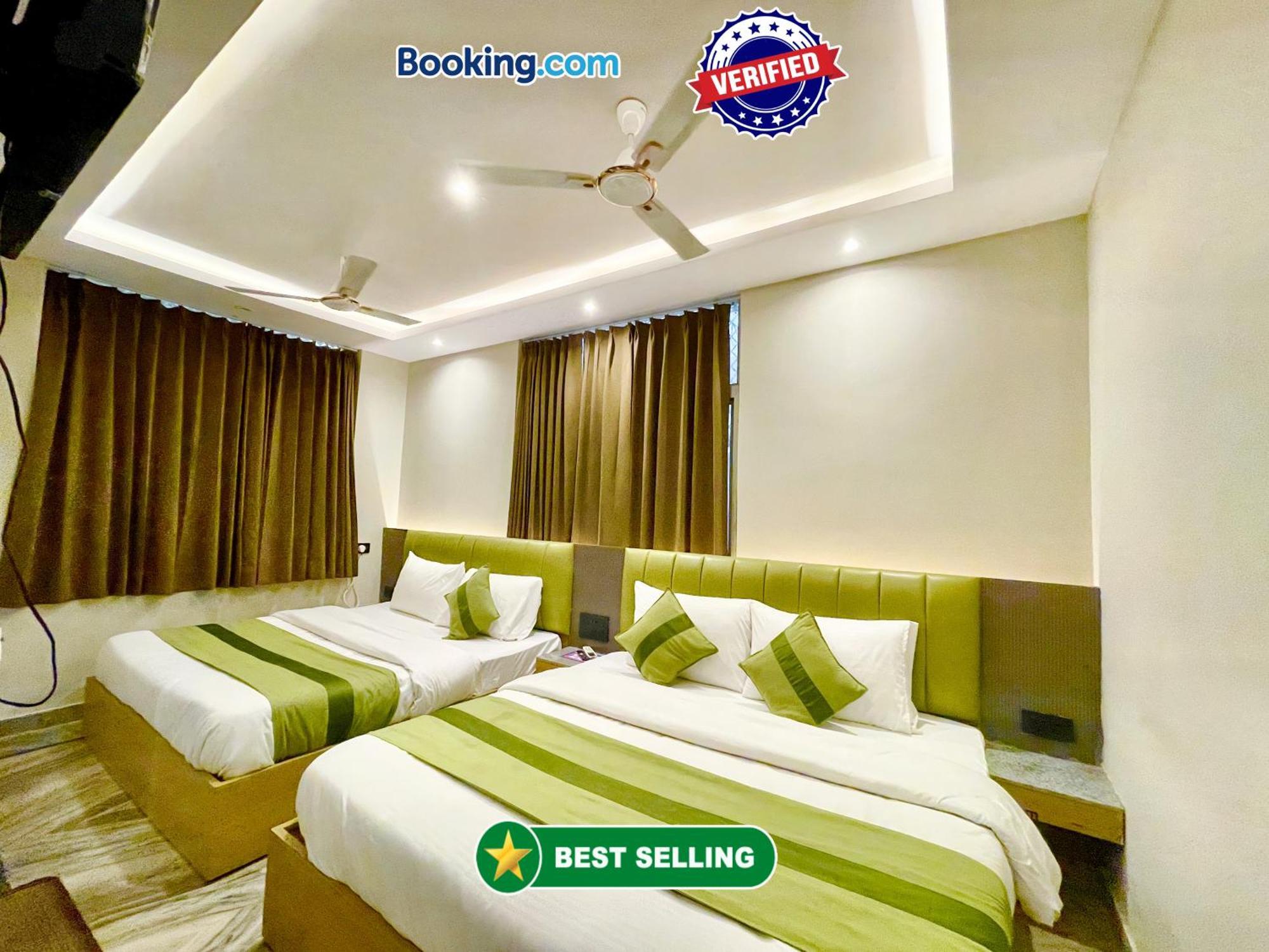 Hotel King Plaza ! होटल किंग प्लाजा, ஹோட்டல் கிங் பிளாசா, హోటల్ కింగ్ ప్లాజా Fully-air-conditioned-hotel, Lift-wifi-and-parking-availability Near Ganga Ghaat And Mansa Devi Temple
