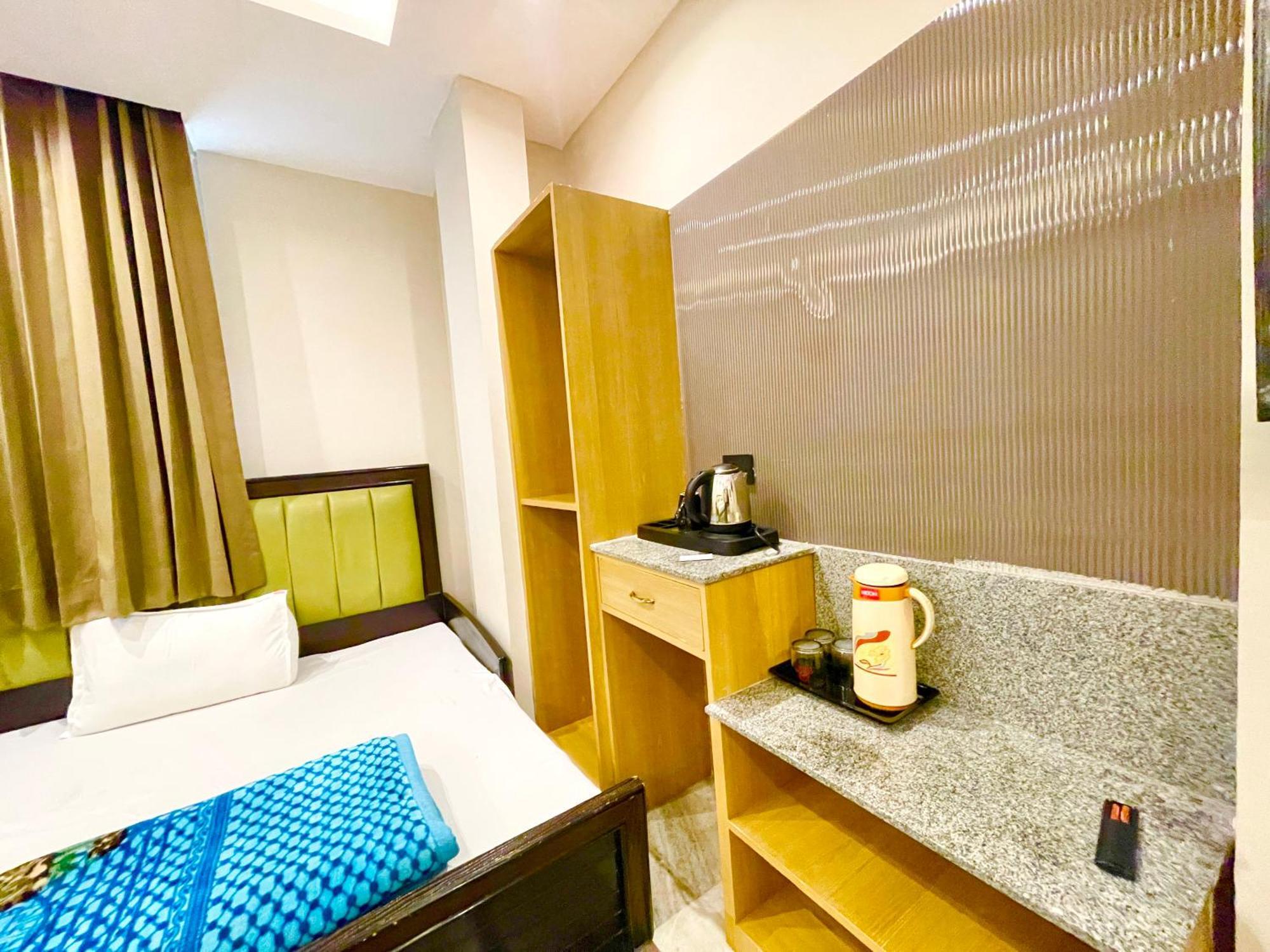 Hotel King Plaza ! होटल किंग प्लाजा, ஹோட்டல் கிங் பிளாசா, హోటల్ కింగ్ ప్లాజా Fully-air-conditioned-hotel, Lift-wifi-and-parking-availability Near Ganga Ghaat And Mansa Devi Temple