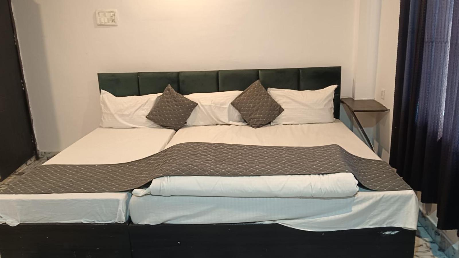 Hotel India