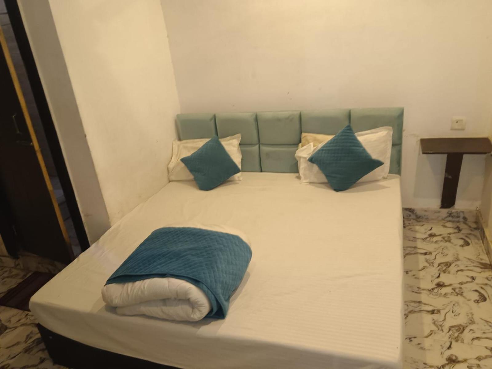 India Hotel 4*