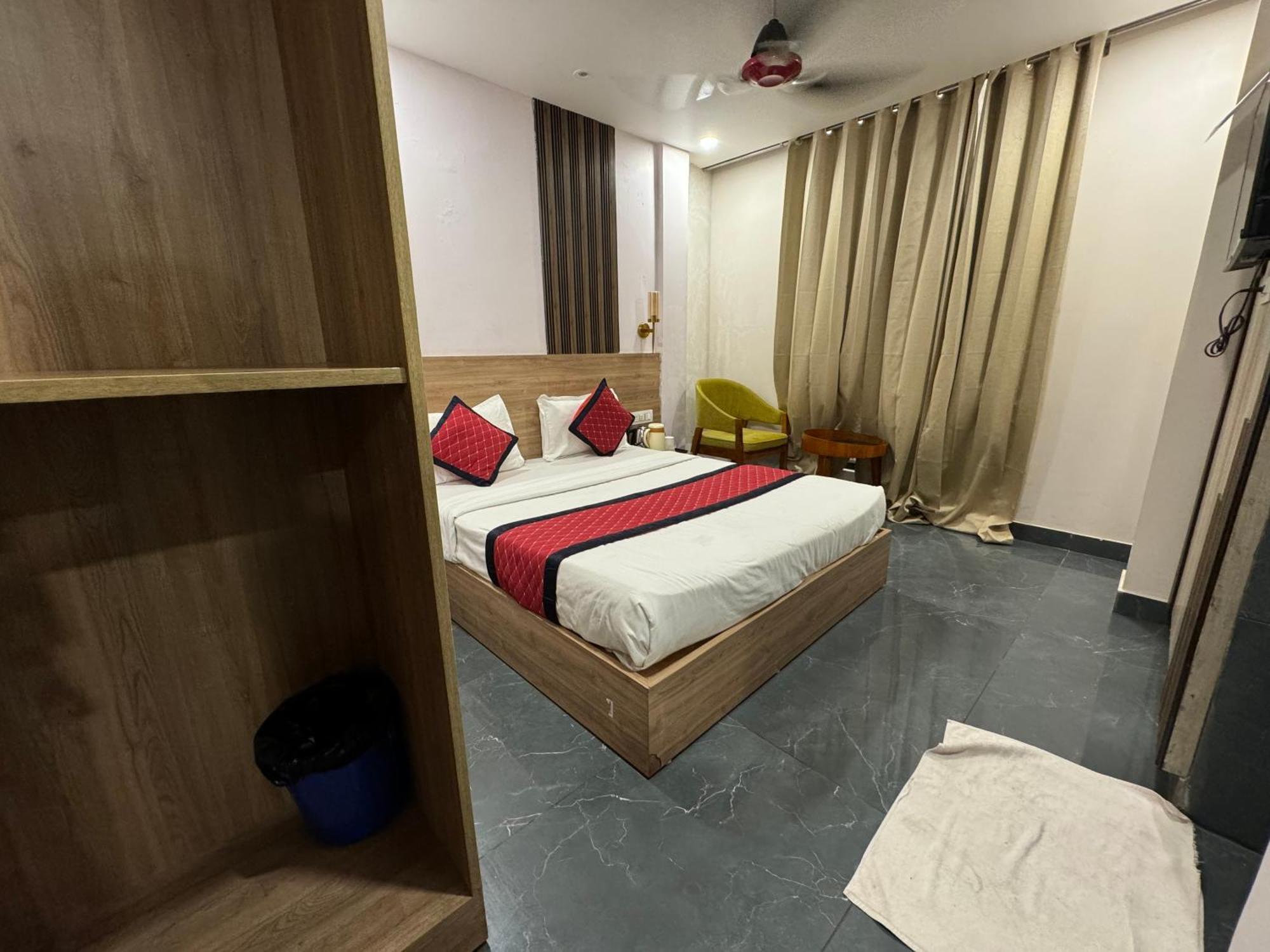 Hotel Namay By T And M