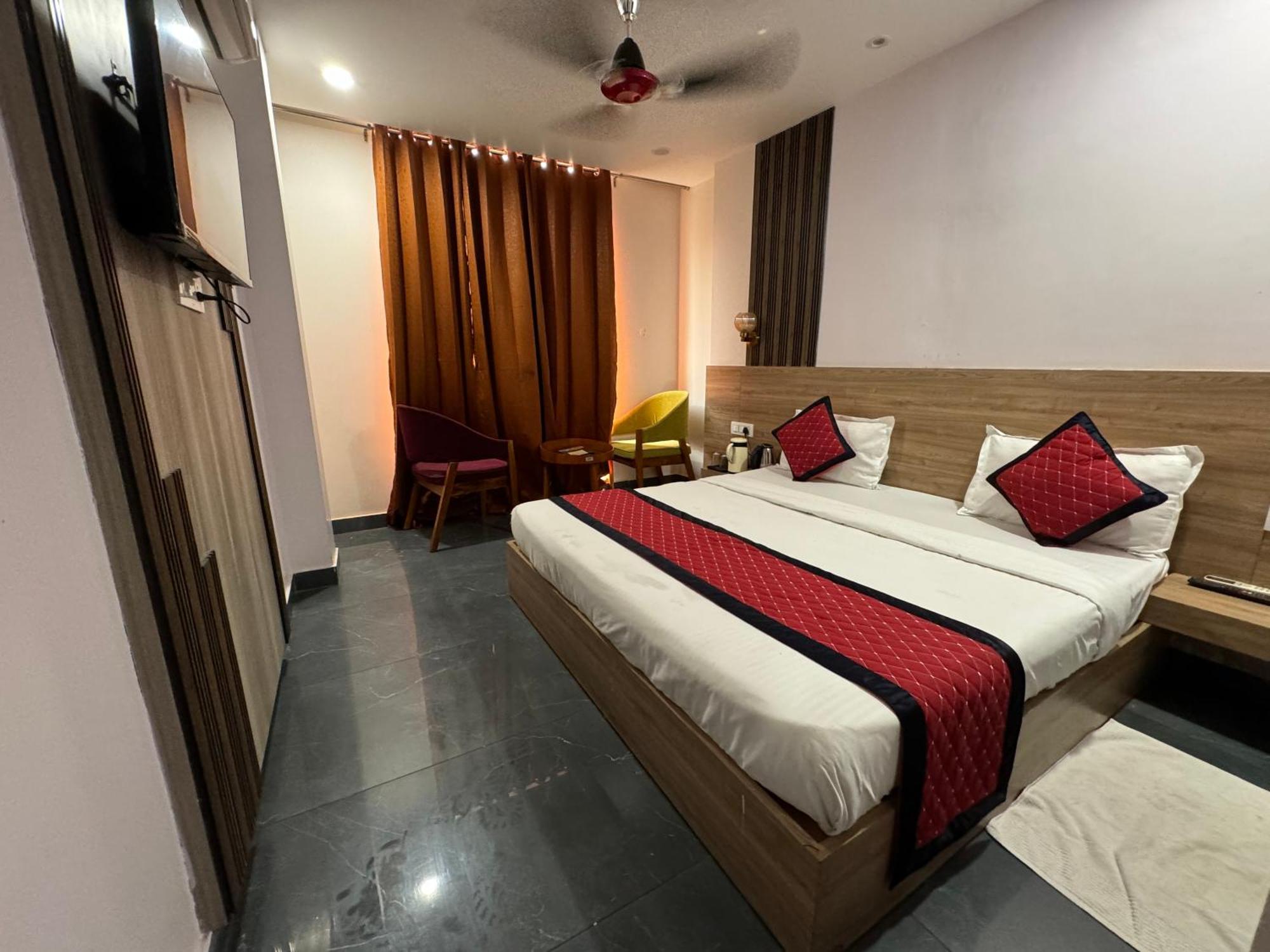 Hotel Namay By T And M 3*